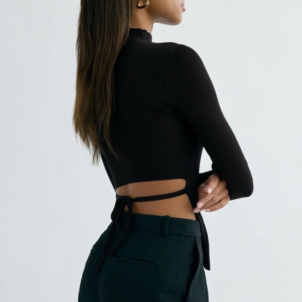 Babaton Aritzia Women's Small Ribbed Open Back Long Sleeve Ambrosia Top